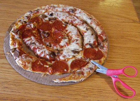 kid-lunch-spiral-pizza.jpg